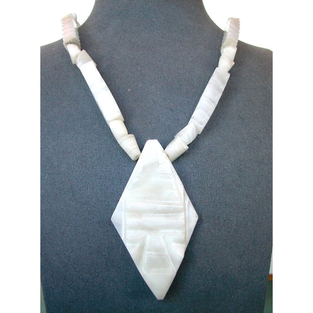 White Geometric Carved Necklace With Large Pendant